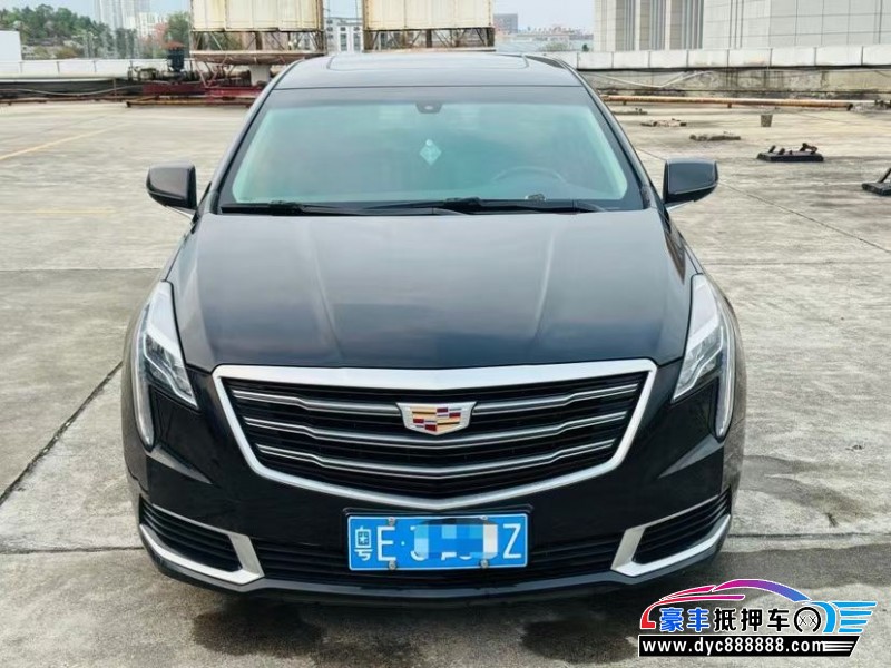 抵押车出售19年凯迪拉克XTS轿车