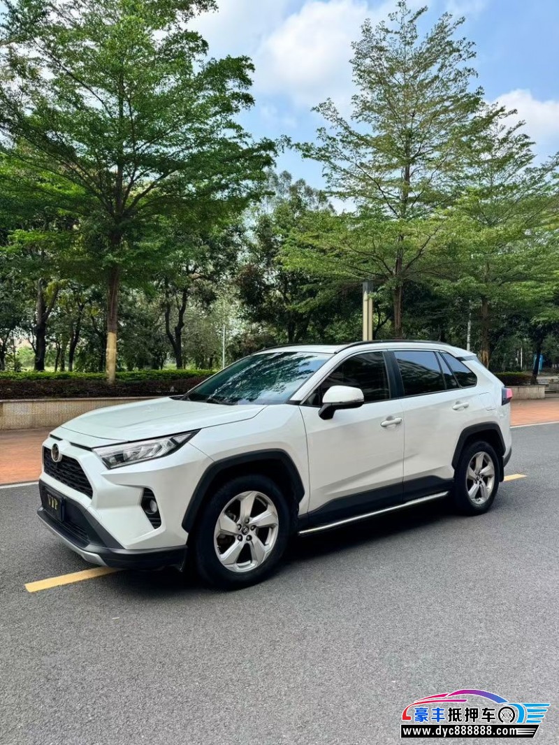 21年丰田RAV4荣放轿车抵押车出售