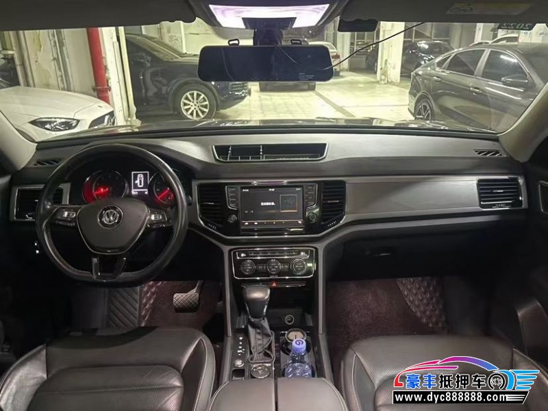 18年大众途昂轿车抵押车出售