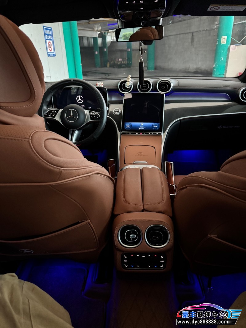 25年奔驰GLCSUV抵押车出售