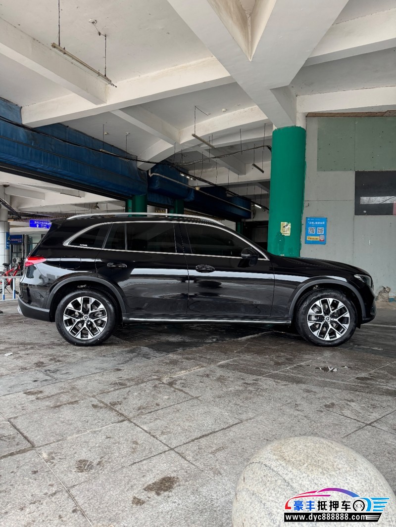 25年奔驰GLCSUV抵押车出售