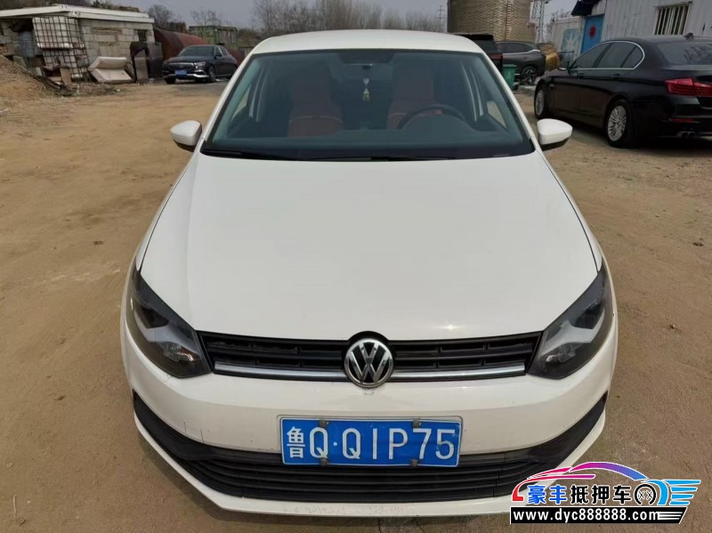 抵押车出售16年大众polo轿车