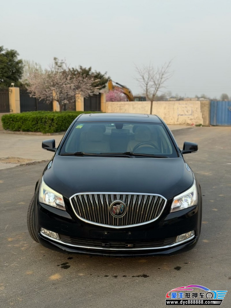 15年别克君越轿车抵押车出售