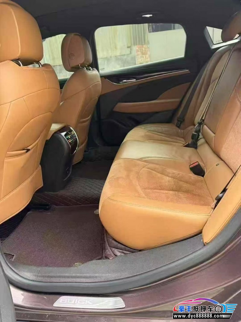 17年别克君越轿车抵押车出售