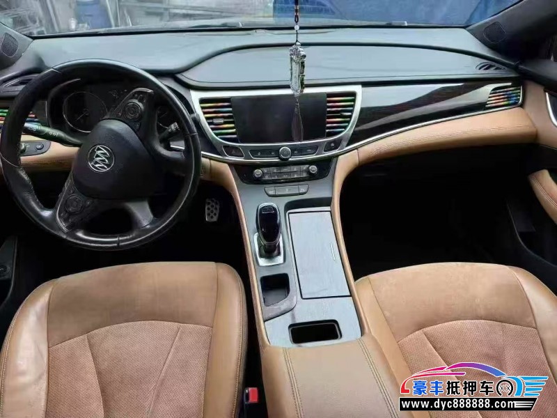 17年别克君越轿车抵押车出售