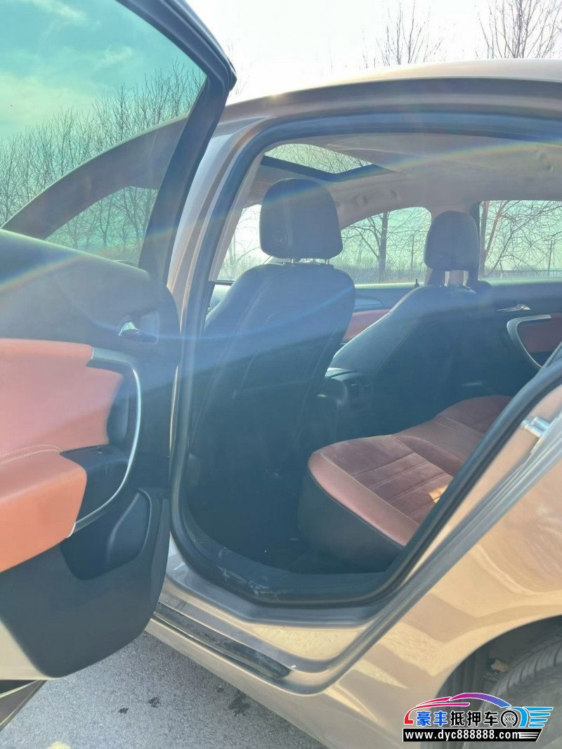 16年别克君威轿车抵押车出售