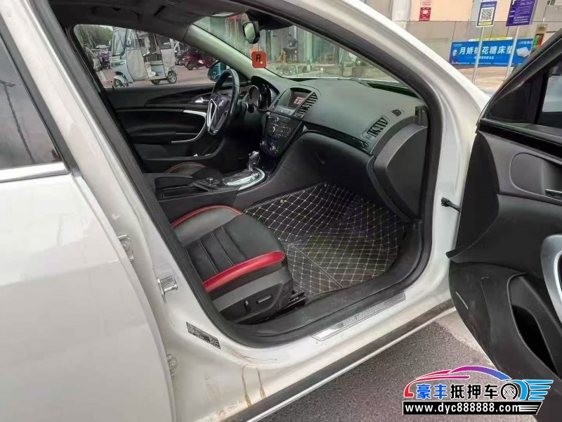 13年别克君威轿车抵押车出售