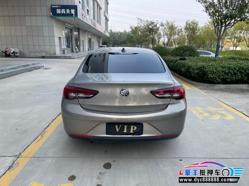 18年别克君威轿车抵押车出售