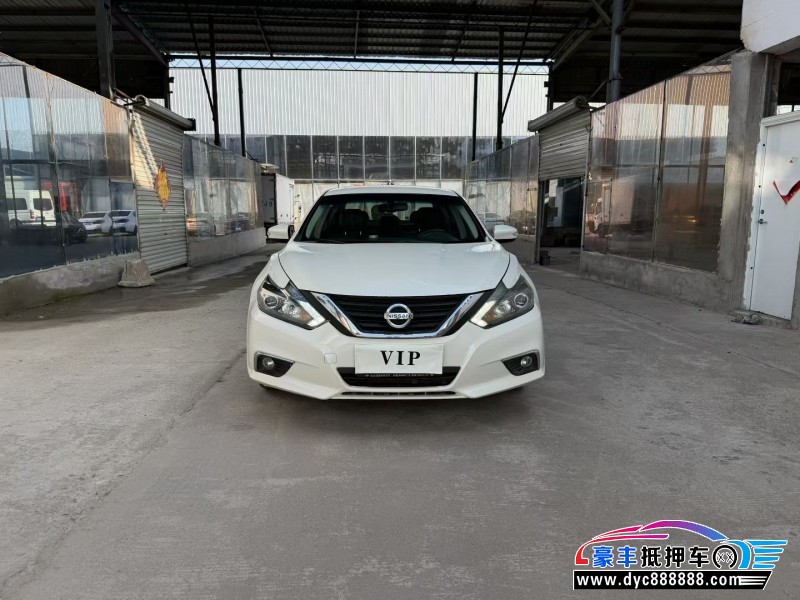 18年日产天籁轿车抵押车出售