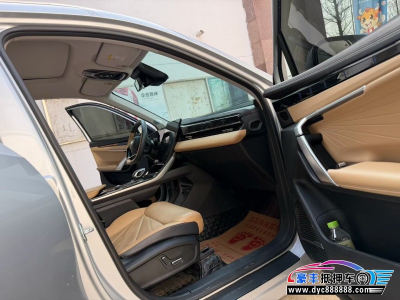 22年吉利博越轿车抵押车出售