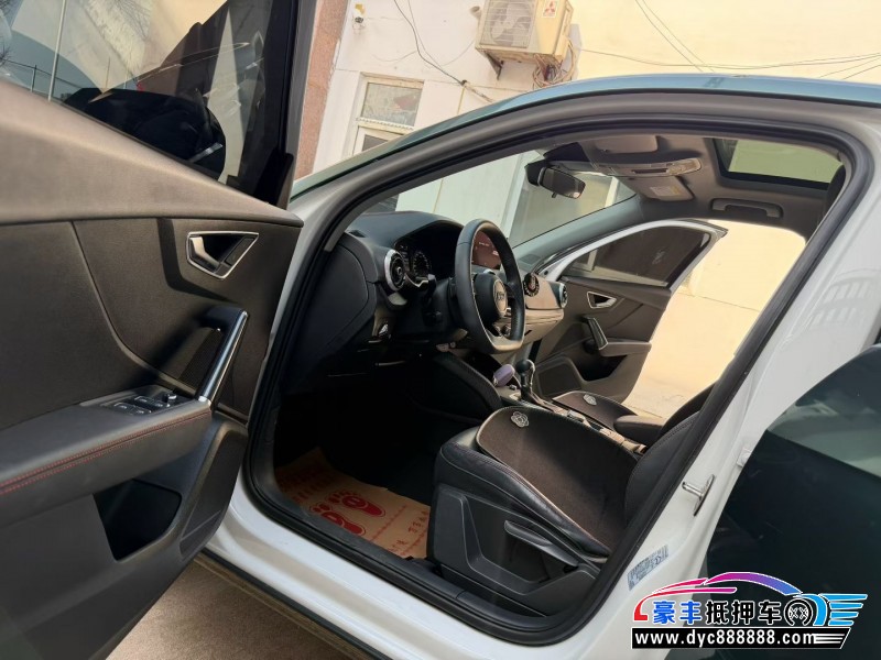 22年奥迪Q2轿车抵押车出售