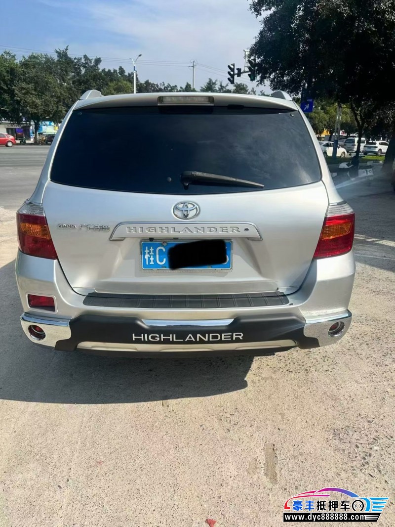 10年丰田汉兰达轿车抵押车出售