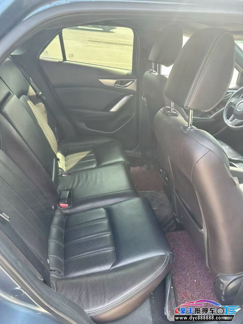 17年马自达CX-4轿车抵押车出售