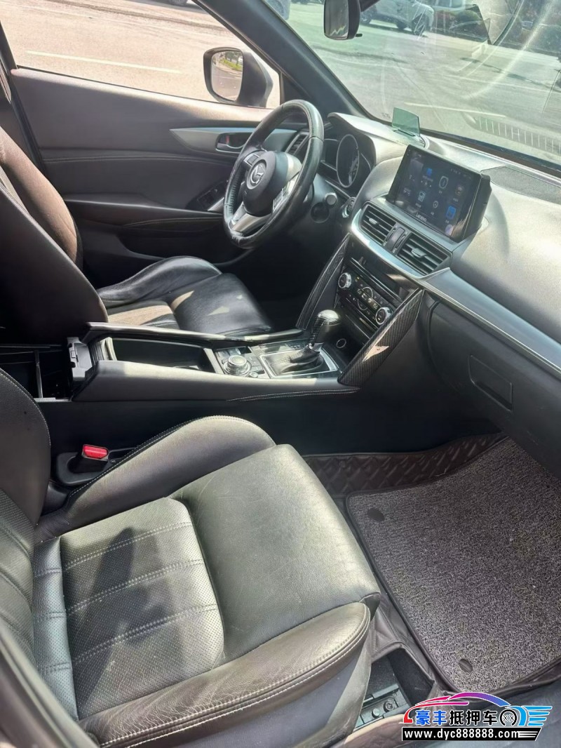 17年马自达CX-4轿车抵押车出售