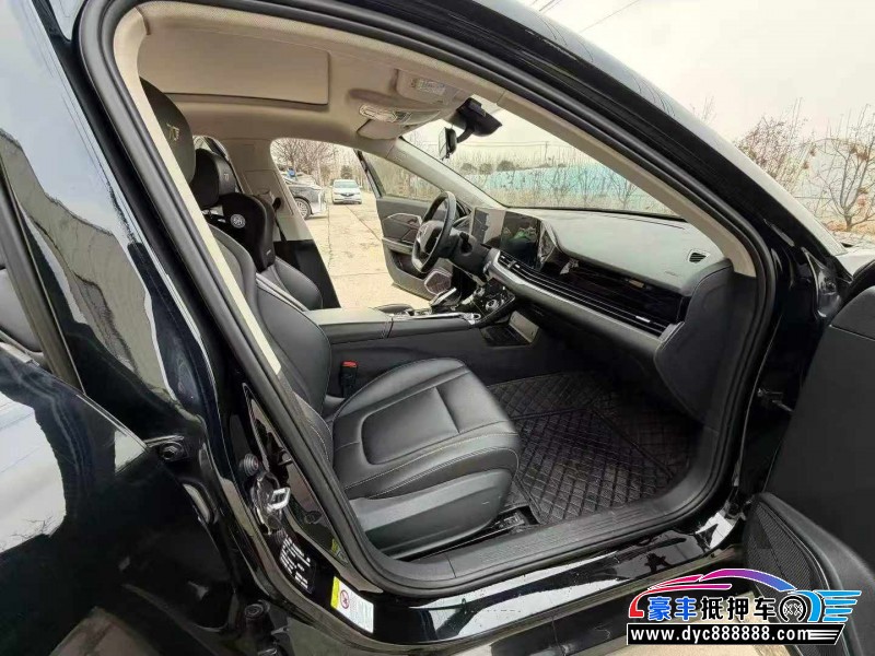 24年奔腾B70轿车抵押车出售