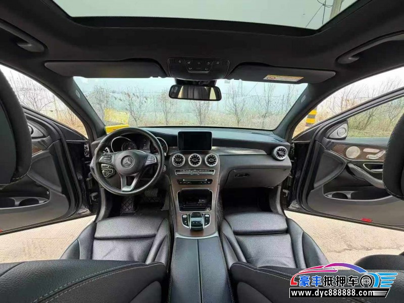 18年奔驰GLC轿车抵押车出售