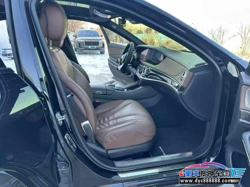 19年奔驰S轿车抵押车出售