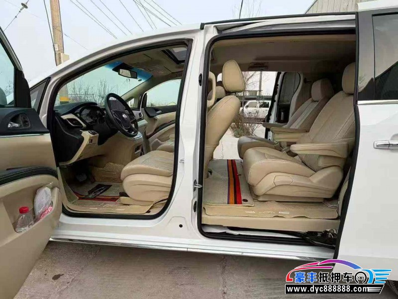 24年别克GL8轿车抵押车出售