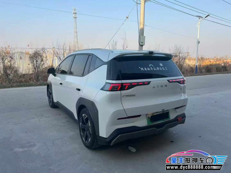 22年埃安Y70轿车抵押车出售