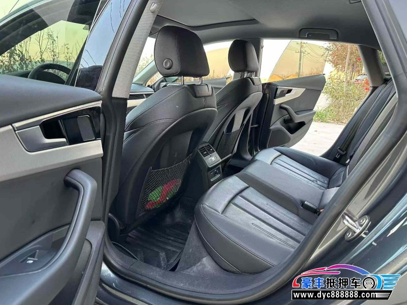 24年奥迪A5轿车抵押车出售