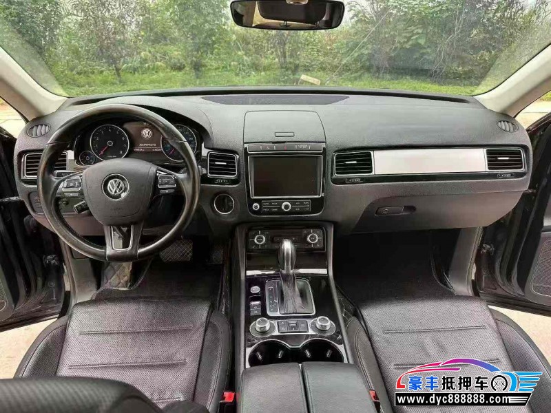 18年大众途锐轿车抵押车出售