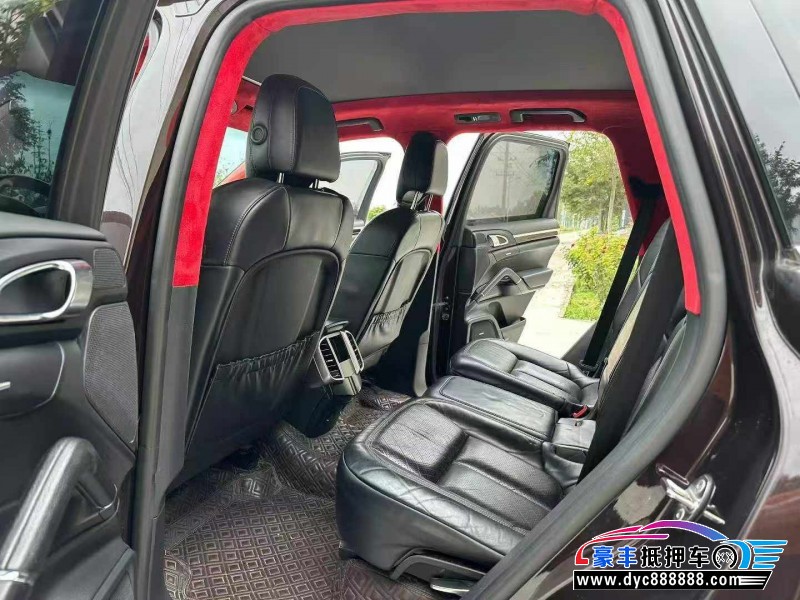 17年保时捷卡宴轿车抵押车出售