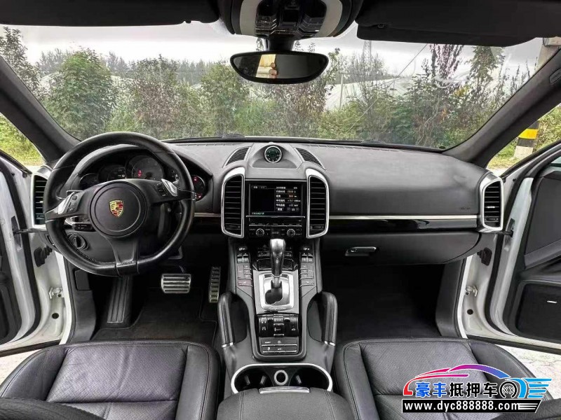 13年保时捷卡宴轿车抵押车出售