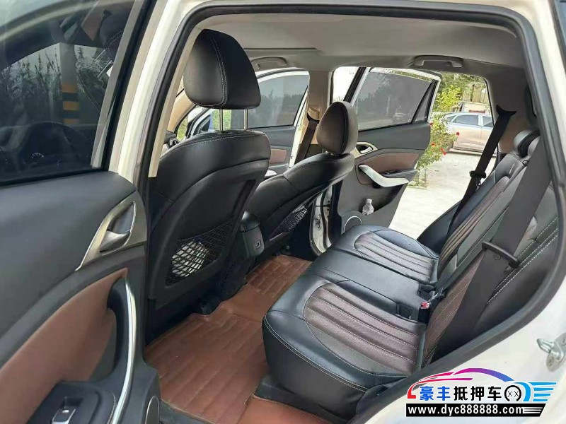 17年比亚迪宋轿车抵押车出售