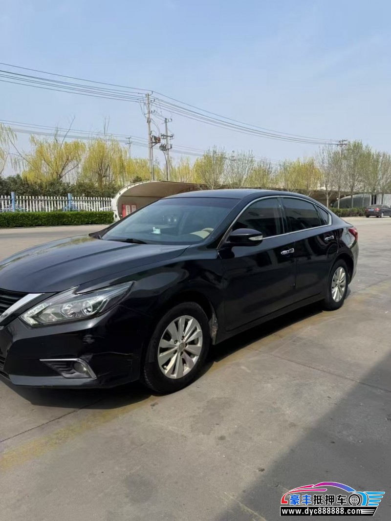 18年日产天籁轿车抵押车出售