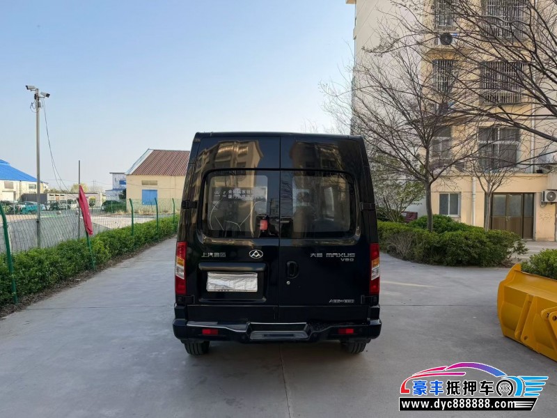 18年上汽大通V80轿车抵押车出售