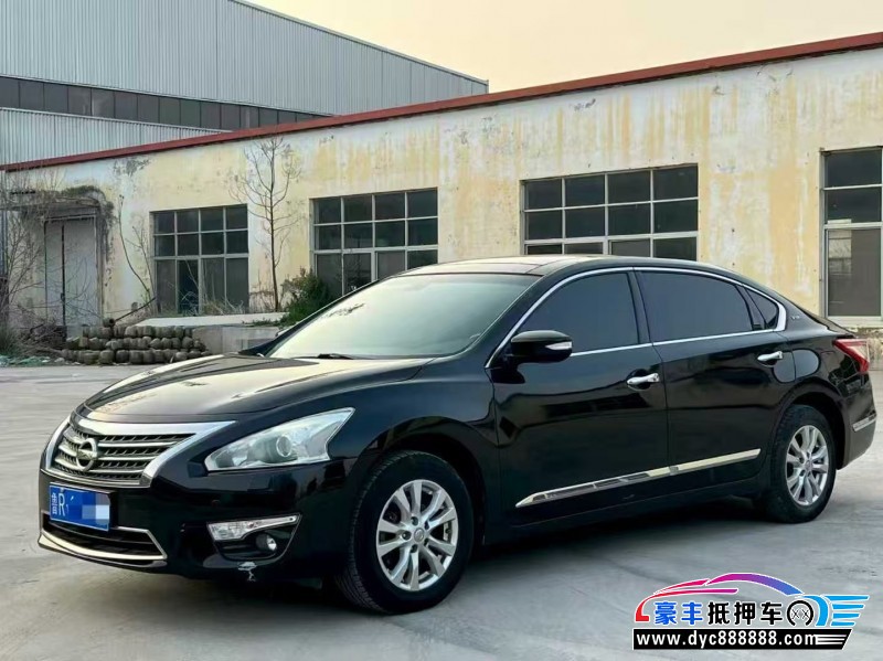 15年日产天籁轿车抵押车出售