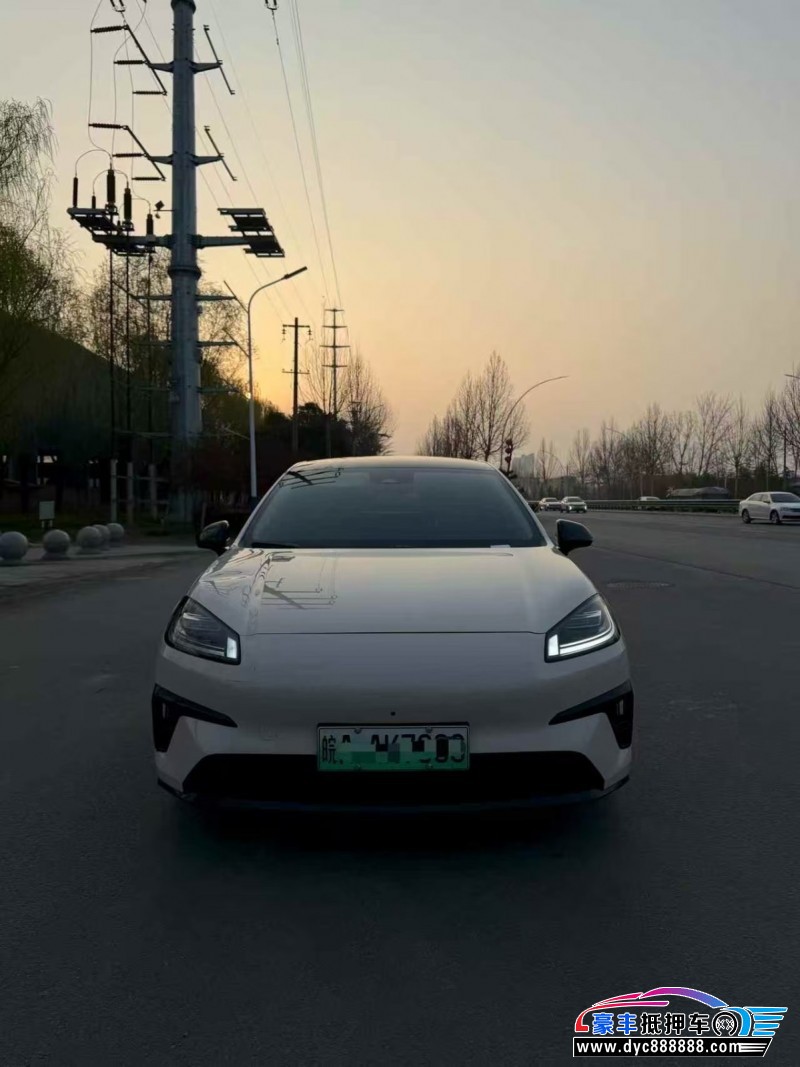 24年埃安RT轿车抵押车出售