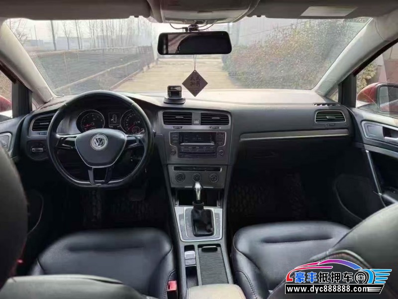 16年大众高尔夫轿车抵押车出售