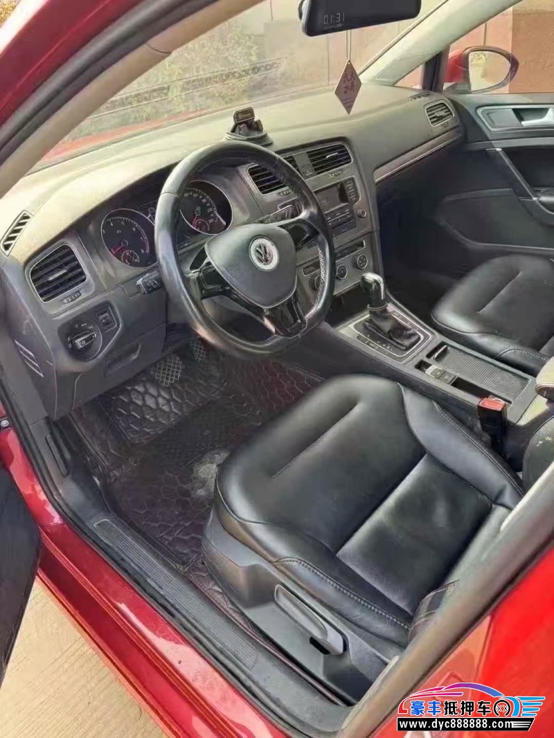 16年大众高尔夫轿车抵押车出售