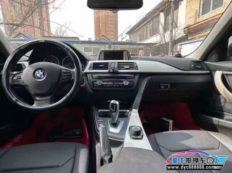 15年宝马3系轿车抵押车出售