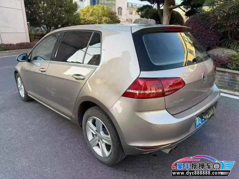 16年大众高尔夫轿车抵押车出售