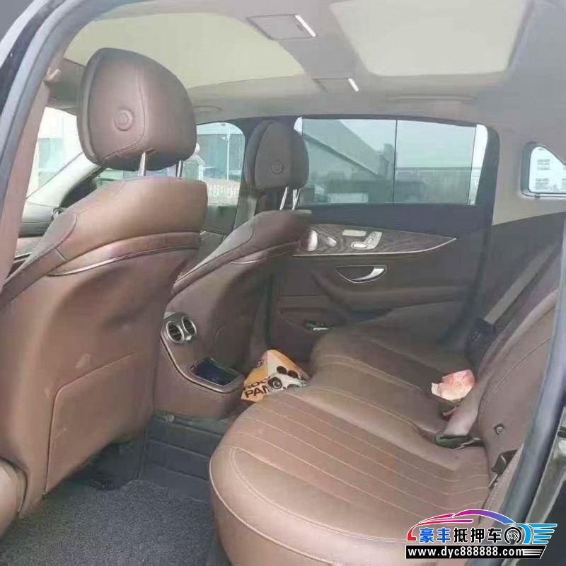 23年奔驰E轿车抵押车出售