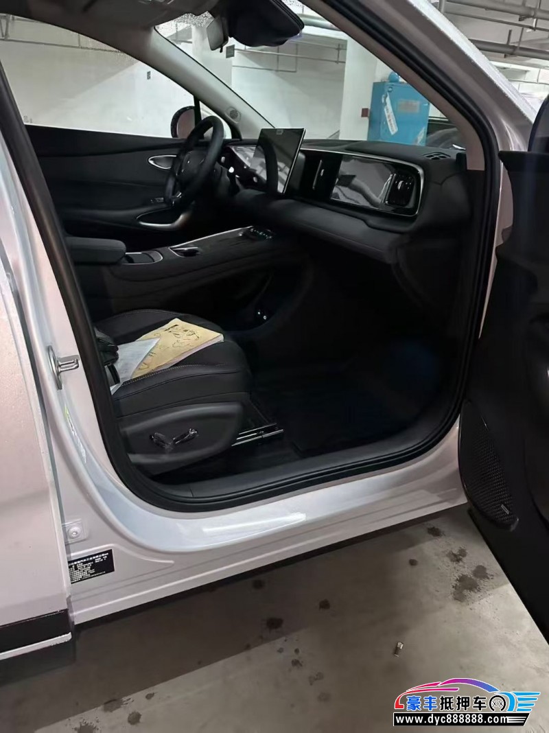 26年比亚迪海狮轿车抵押车出售