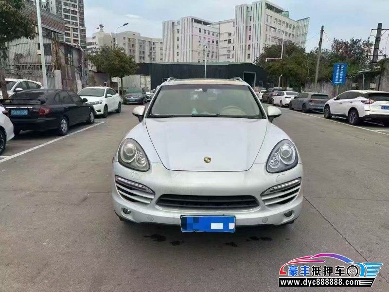 14年保时捷卡宴轿车抵押车出售