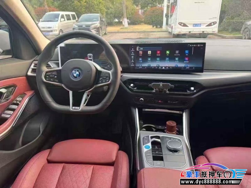 25年宝马i3轿车抵押车出售