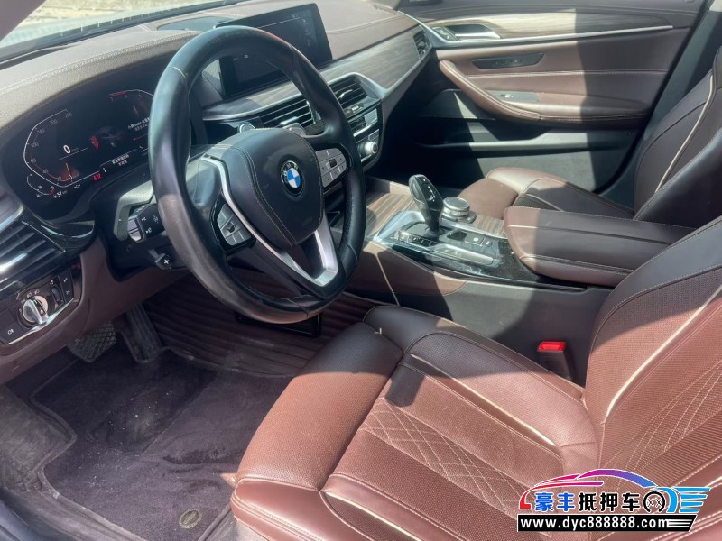 20年宝马5系轿车抵押车出售