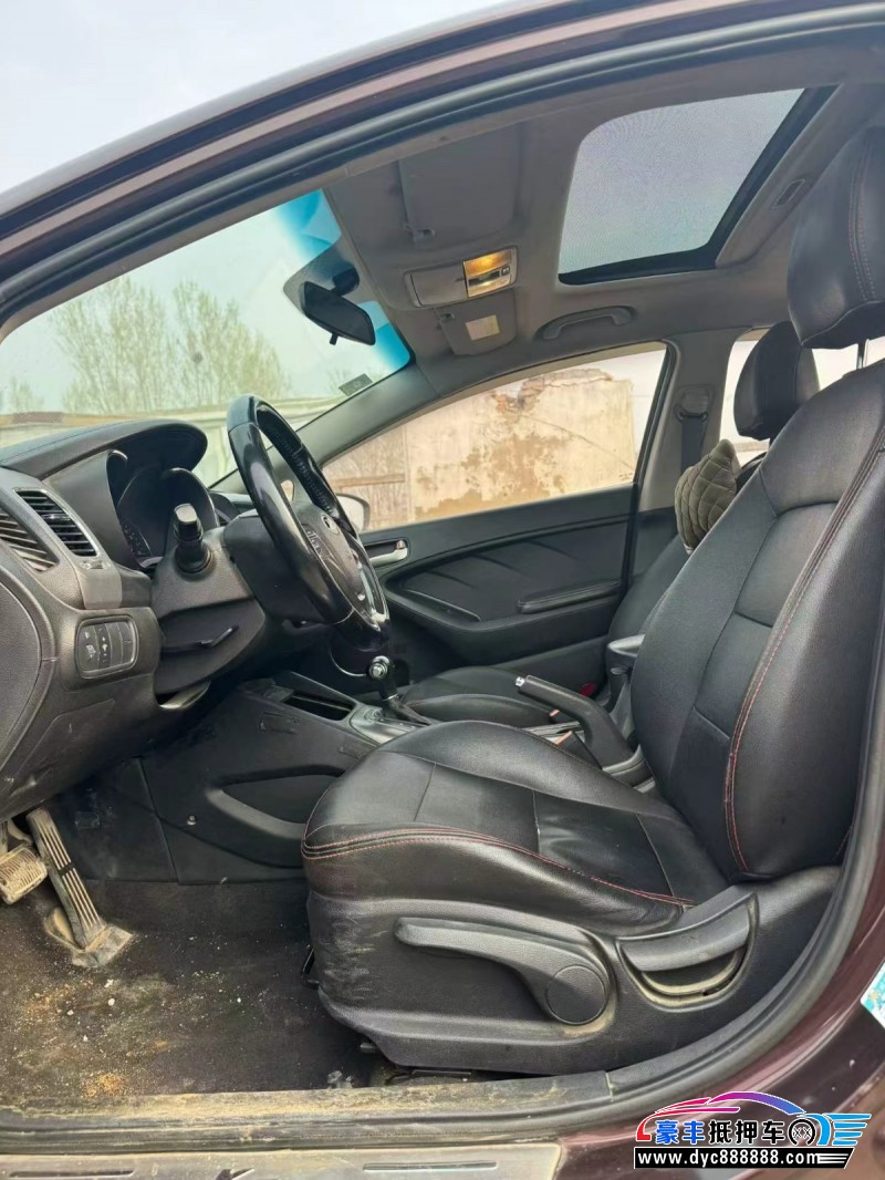 16年起亚K3轿车抵押车出售