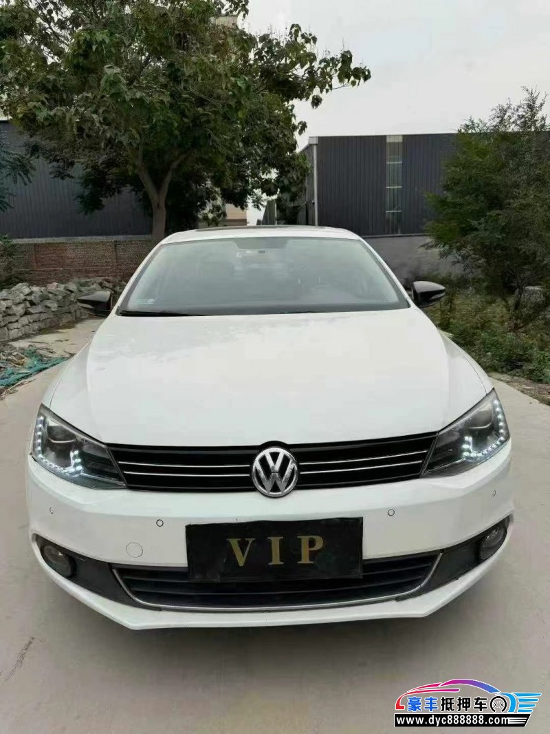 抵押车出售14年大众速腾轿车