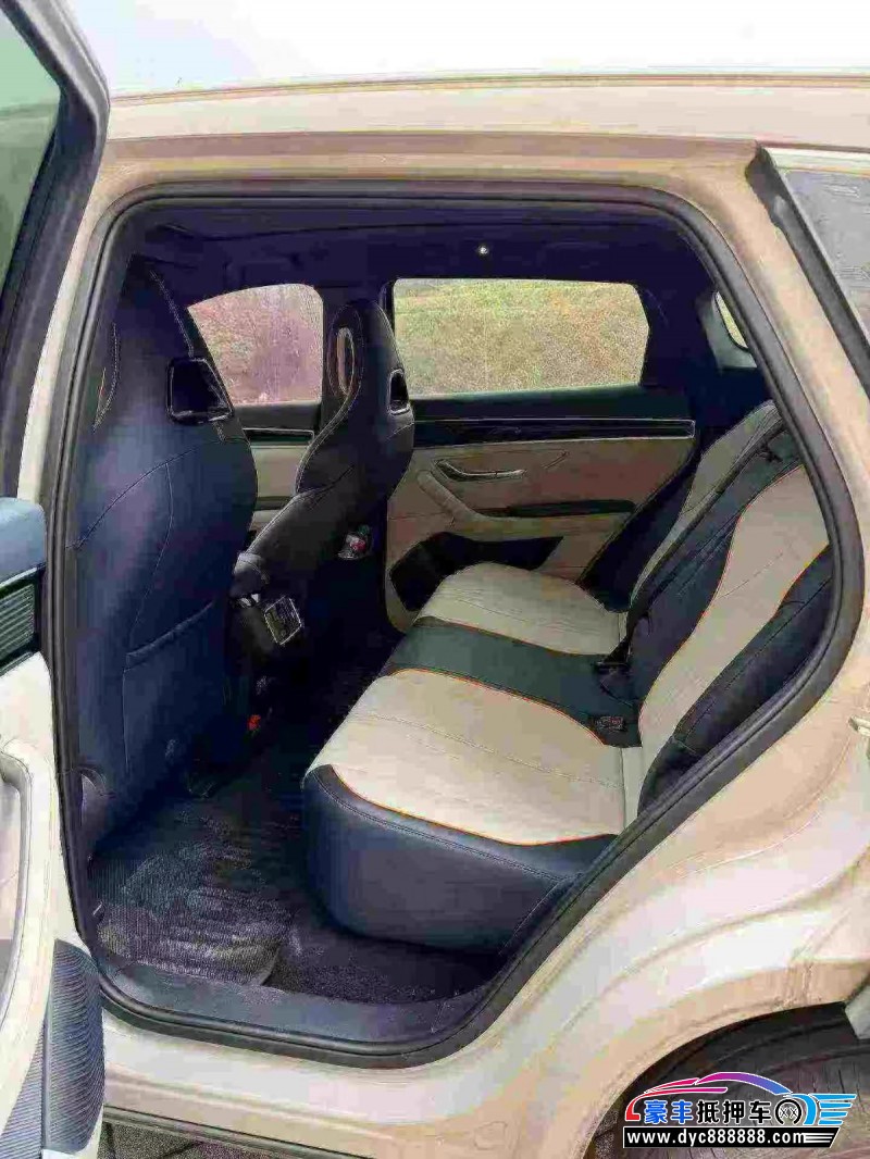 24年比亚迪宋轿车抵押车出售