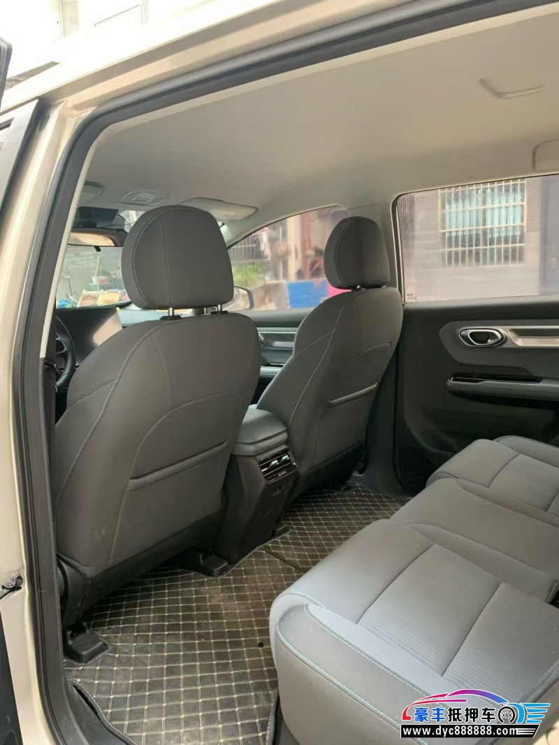 24年埃安Y轿车抵押车出售