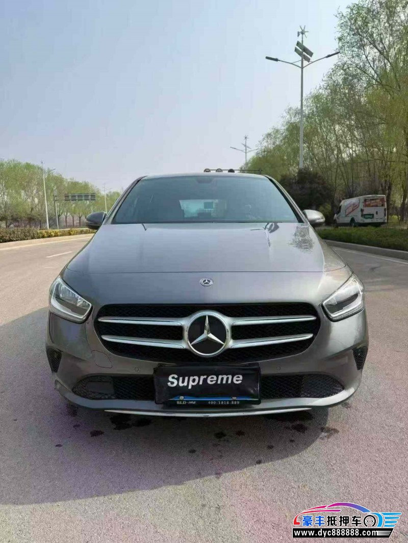 21年奔驰B轿车抵押车出售