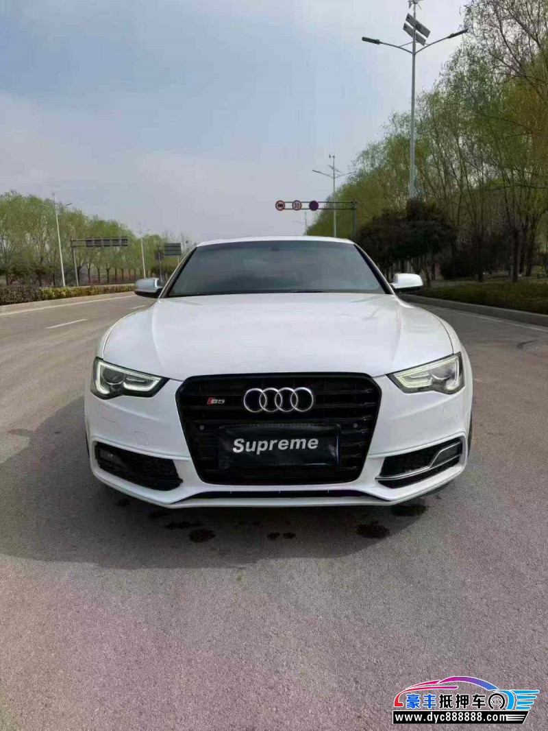 抵押车出售14年奥迪S5轿车