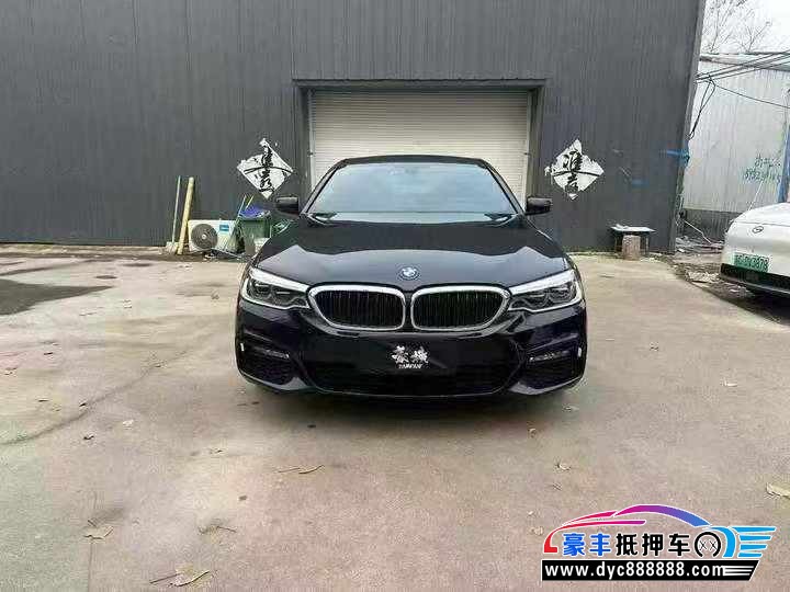 抵押车出售18年宝马5系轿车