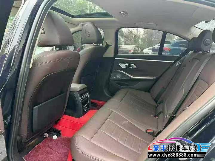 21年宝马3系轿车抵押车出售