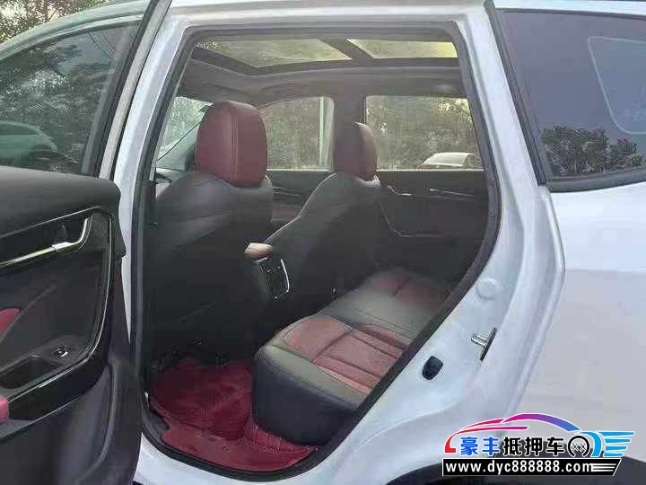 22年东风AX7轿车抵押车出售